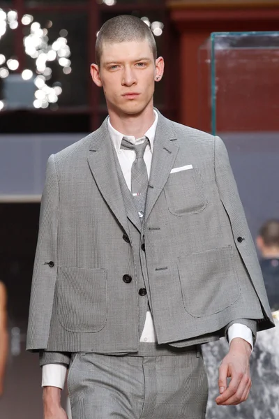 Look 80